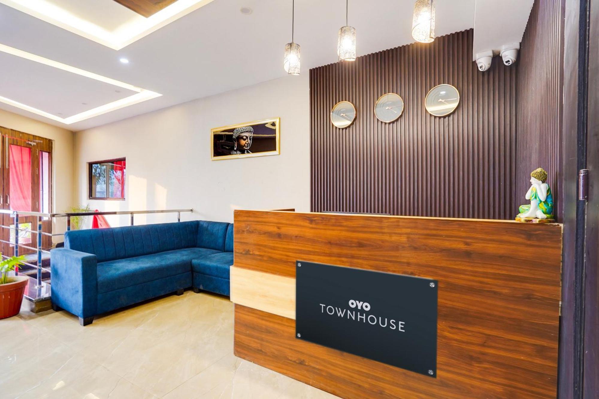 Hotel Super Townhouse The Royal Casa Ghaziabad Exterior foto